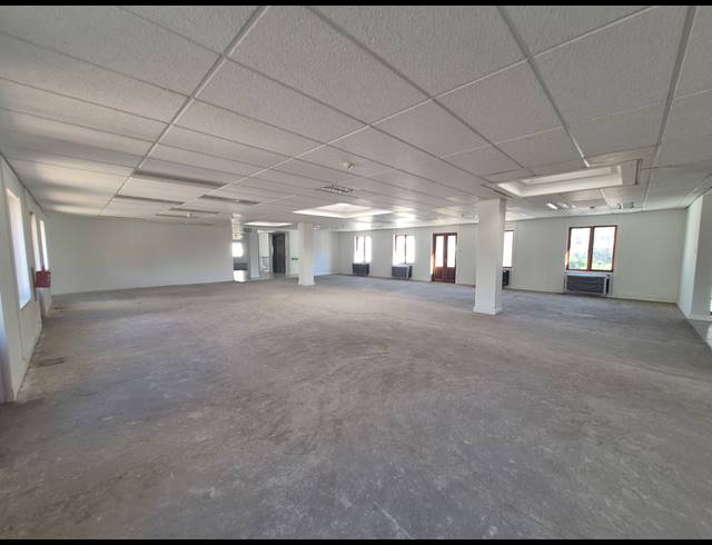 1,314M² OFFICE TO LET IN SANDTON CENTRAL
